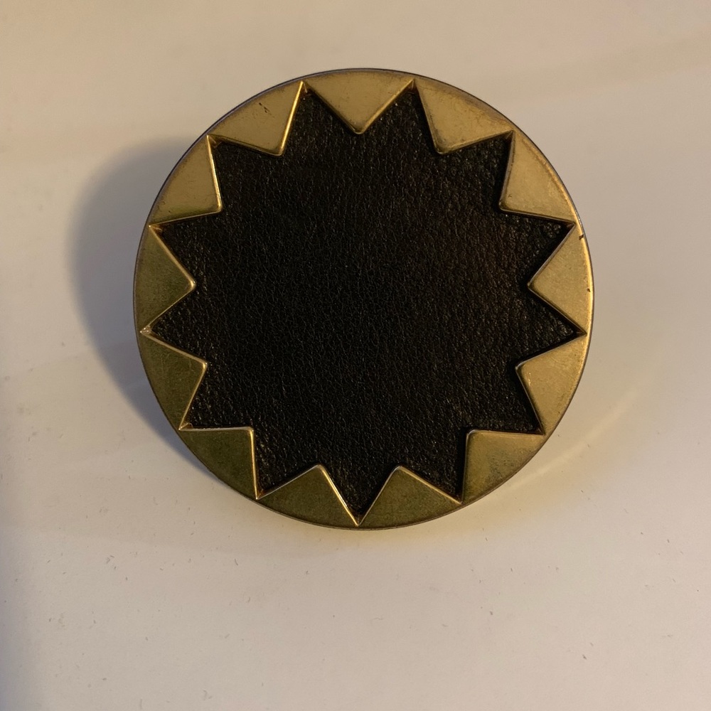 House of Harlow large sunburst cocktail ring.